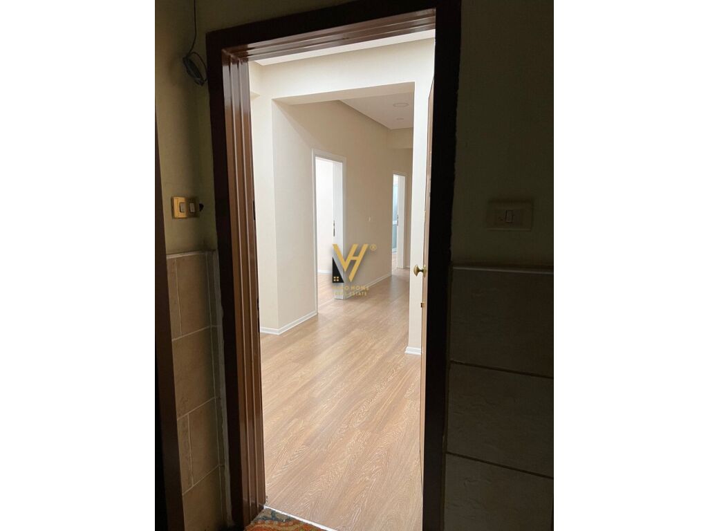 Shitet Apartament 3+1 te Sheshi Willson 90m2 4