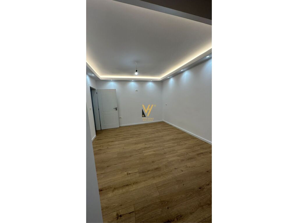 Shitet Apartament 3+1+2 te Mozaiku 86 m2