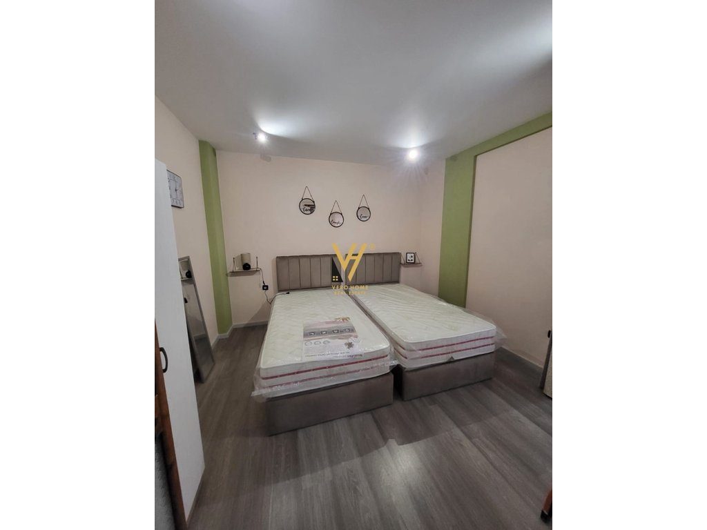 JEPET APARTAMENT 1+1 ME QERA TE RRUGA FORTUZI 530 EURO 4