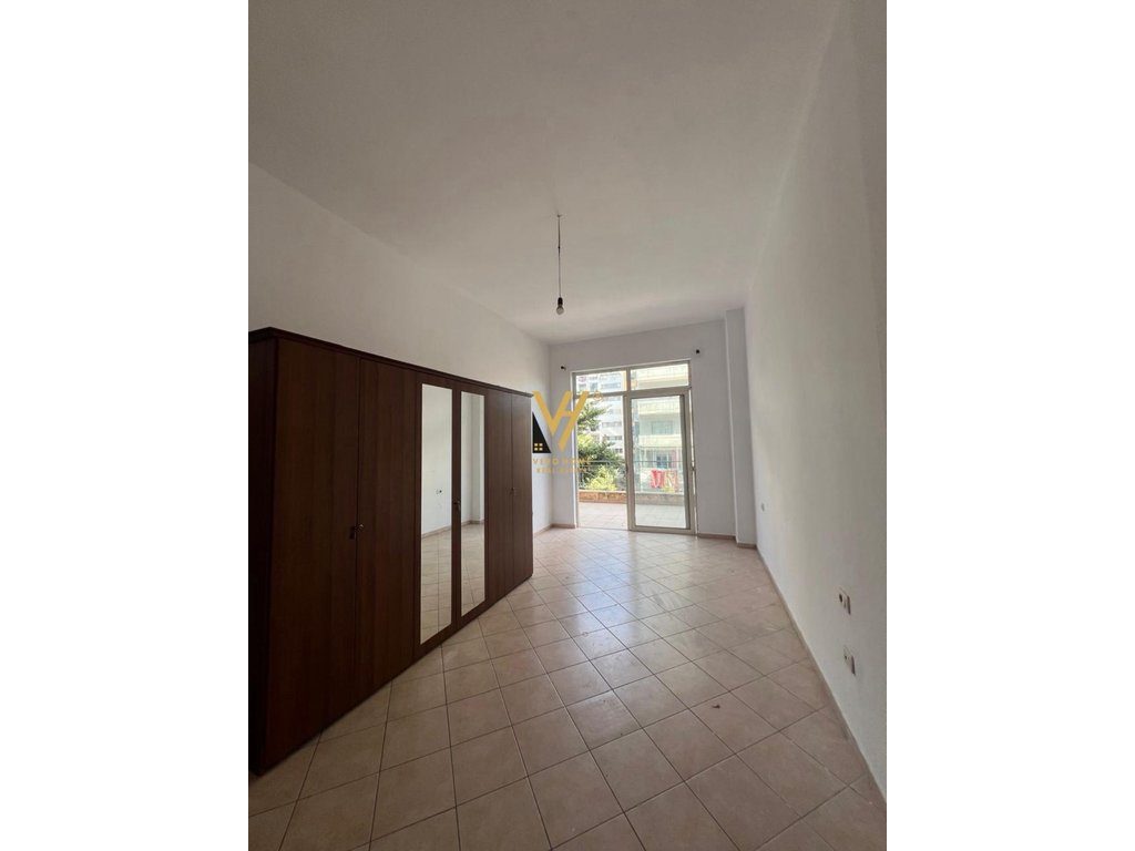 SHITET APARTAMENT 2+1+BLK NE YZBERISHT 160.000 EURO 3