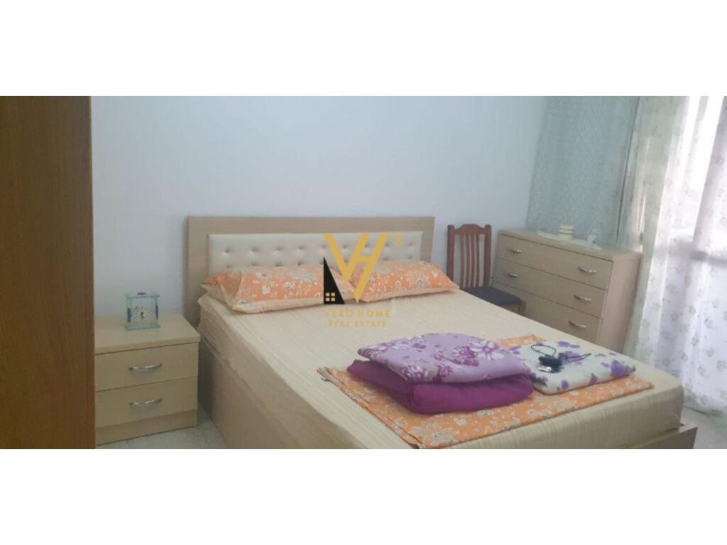 Jepet Apartament 1+1+ballkon me qera te Xhamlliku 60 m2