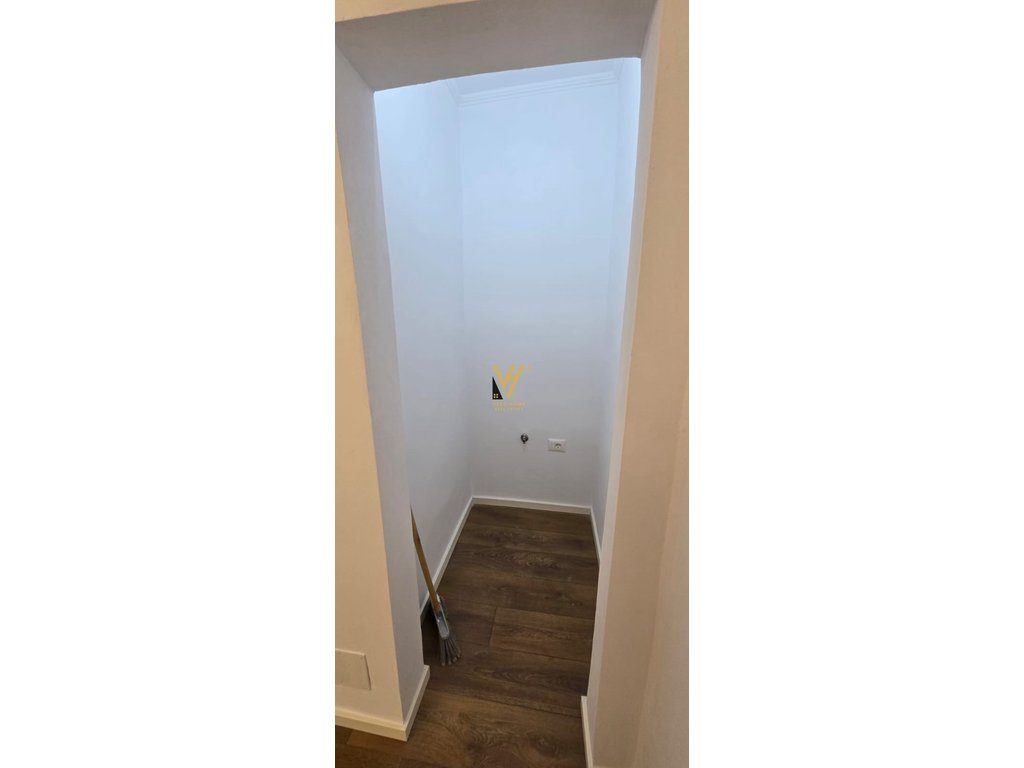 SHITET APARTAMENT 1+1+BLK TE 21 DHJETORI 140.000 EURO 4