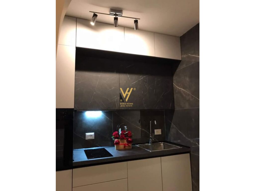 Shitet Apartament 2+1 te Rruga e Kavajes 75 m2 3