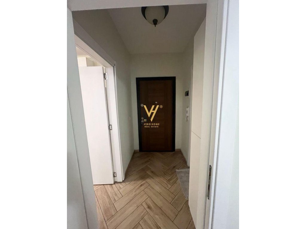 JEPET APARTAMENT 1+1 ME QERA TE RRUGA E DIBRES 50.000 LEKE 4
