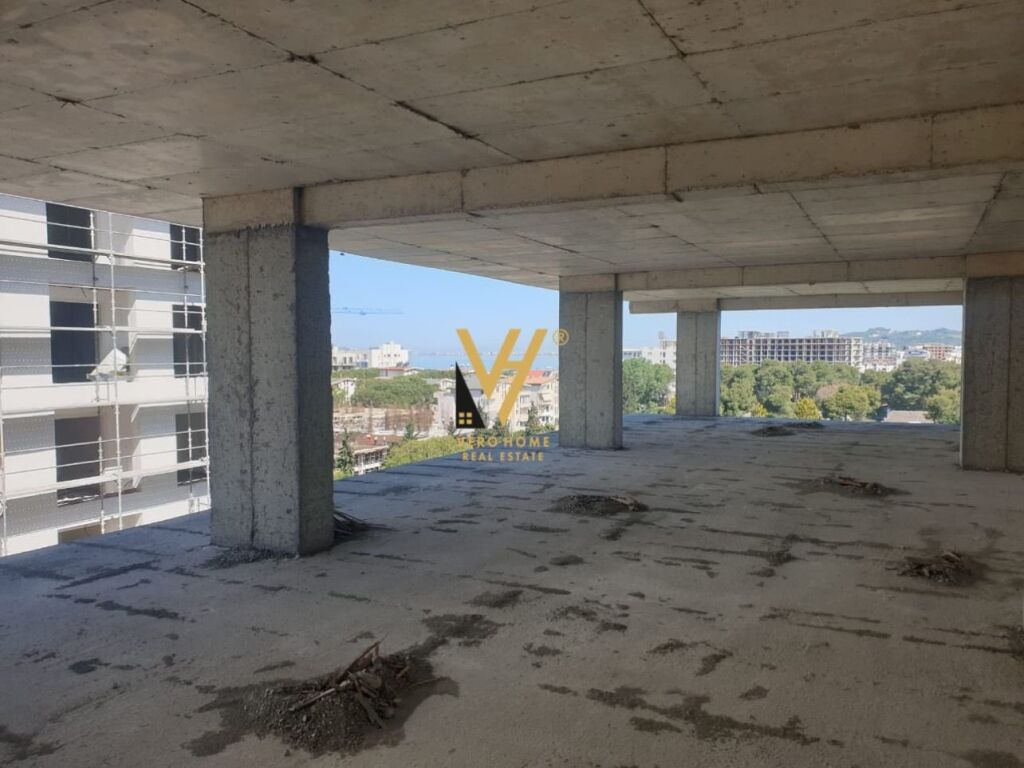 Shitet Apartament 1+1+ballkon te Kompleksi Liburna ne Golem 73 m2 1