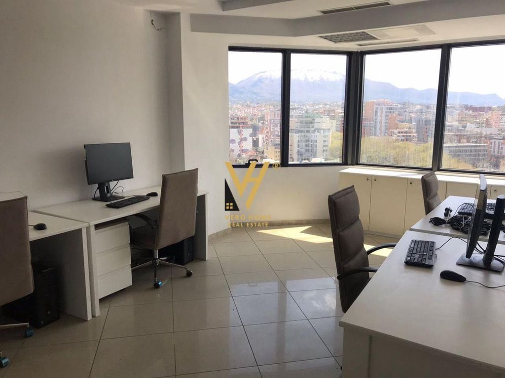 JEPET ZYRE 118 M2 ME QIRA TE KULLAT BINJAKE 2.400 EURO 4