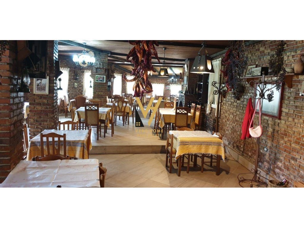 JEPET RESTORANT ME QERA NE IBE TE POSHTME 1.200 EURO 3