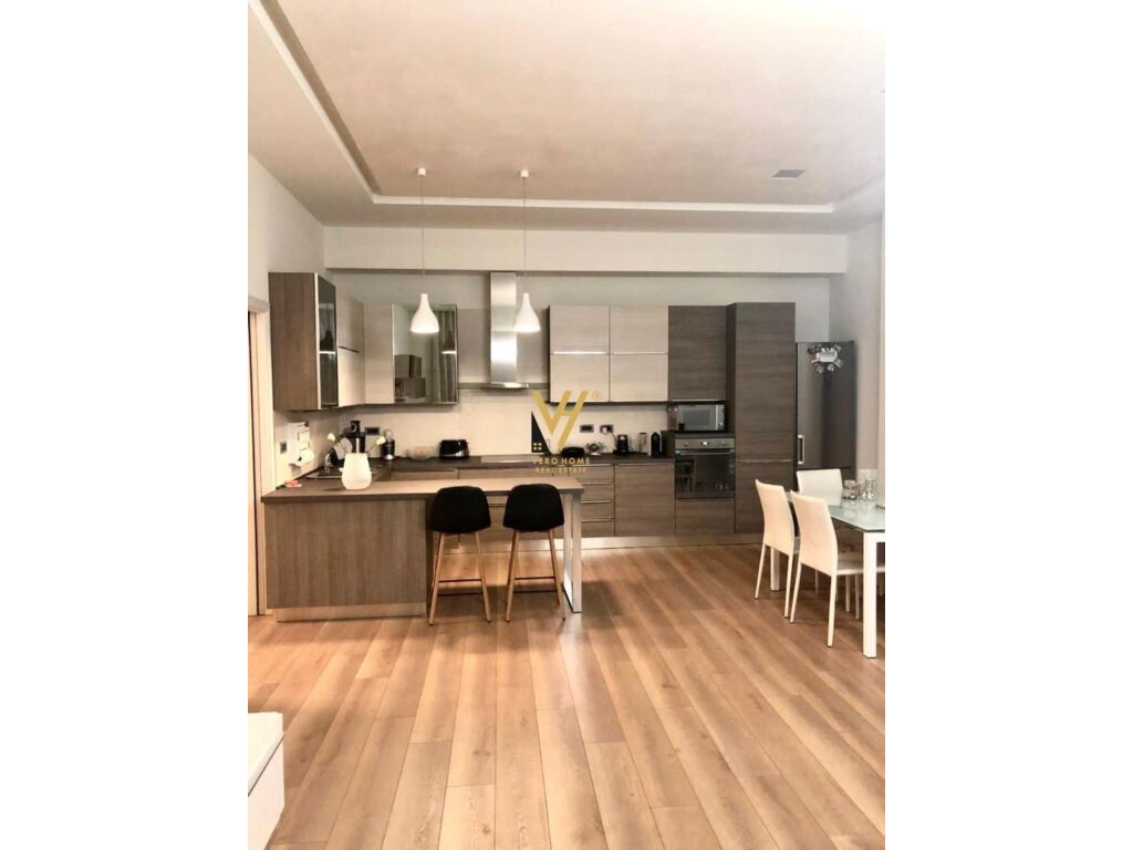 Jepet Apartament 2+1+2+ballkon me qera te Kompleksi Panorama 117 m2 2