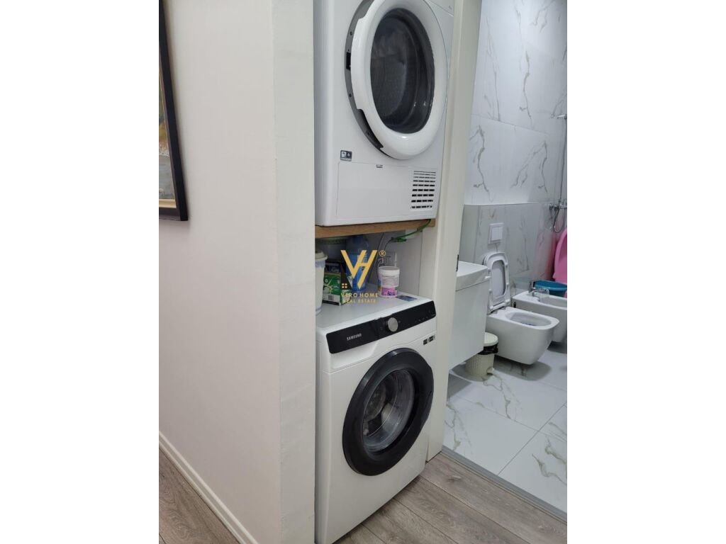 Jepet Apartament 2+1+ballkon me qera ne Kinostudio 103 m2 3