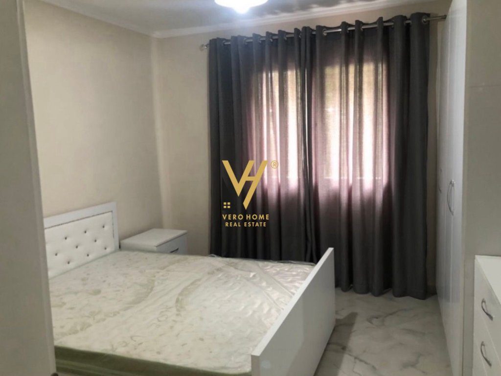 JEPET APARTAMENT 1+1+BLK ME QERA TEK PEDIATRIA 45.000 LEKE 3