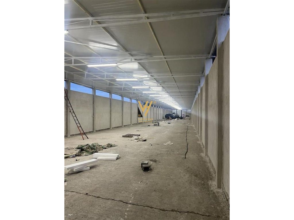 JEPET KAPANON 800 M2 ME QERA TE QTU 2.000 EURO 1