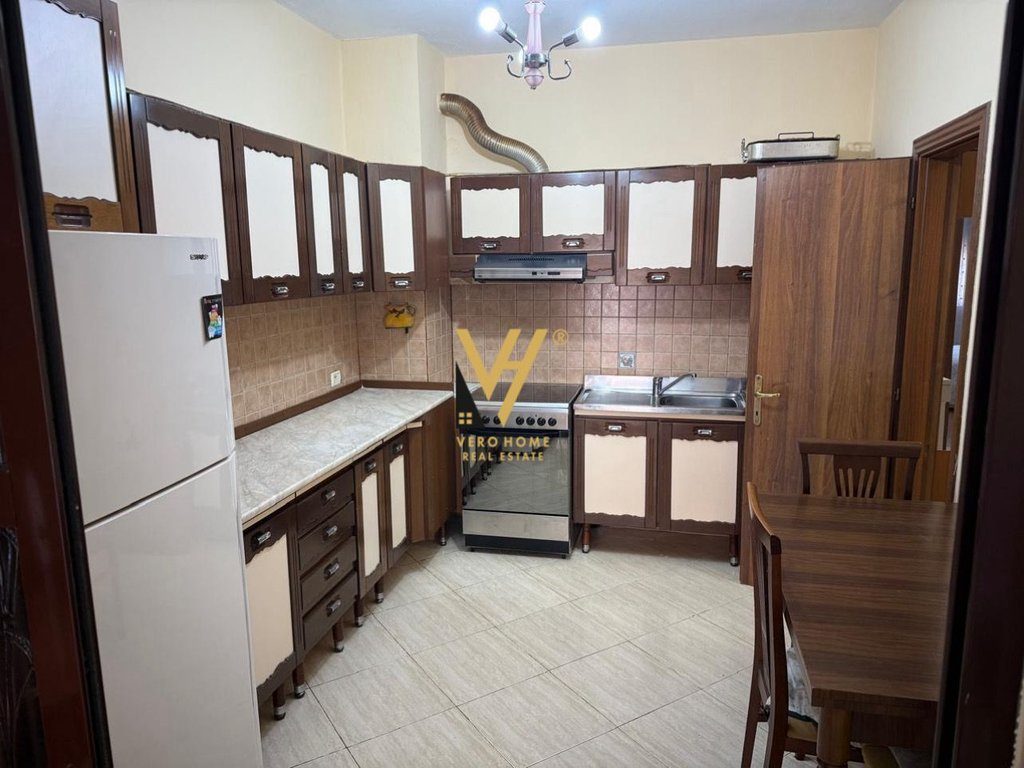 JEPET APARTAMENT 1+1+BLK ME QIRA TE KOMUNA E PARISIT 600 EURO 2