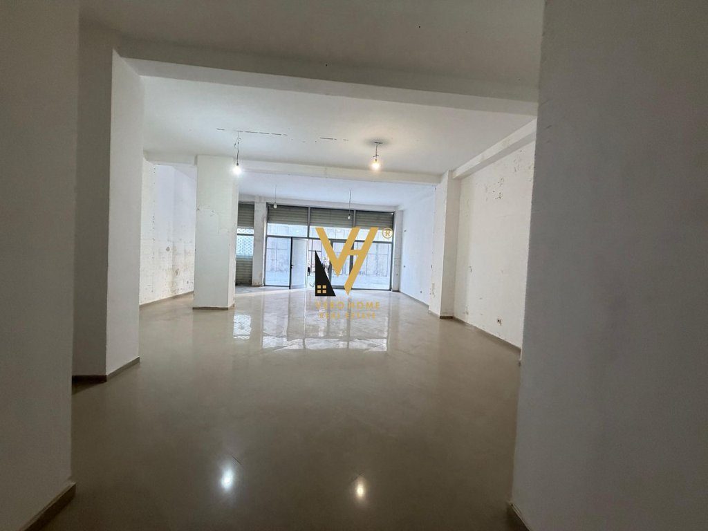 JEPET AMBIENT BIZNESI 150 M2 ME QERA TEK ISH ALPHA BANK , ASTIR 85.000 LEKE