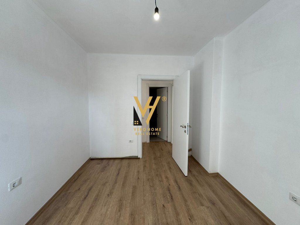 SHITET APARTAMENT 2+1+2 TE KOMPLEKSI XHELUKS XIBRAKU,RR.ELBASANIT 213.750 EURO 3