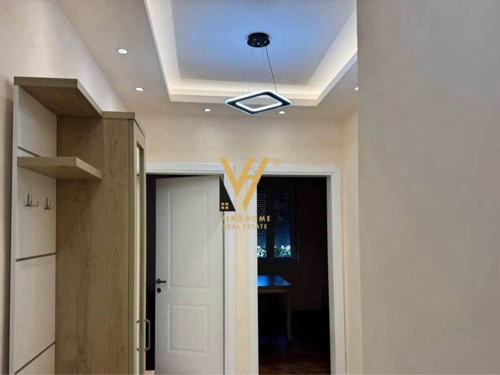 JEPET APARTAMENT 1+1+BLK ME QIRA TE MEDRESEJA 600 EURO 2