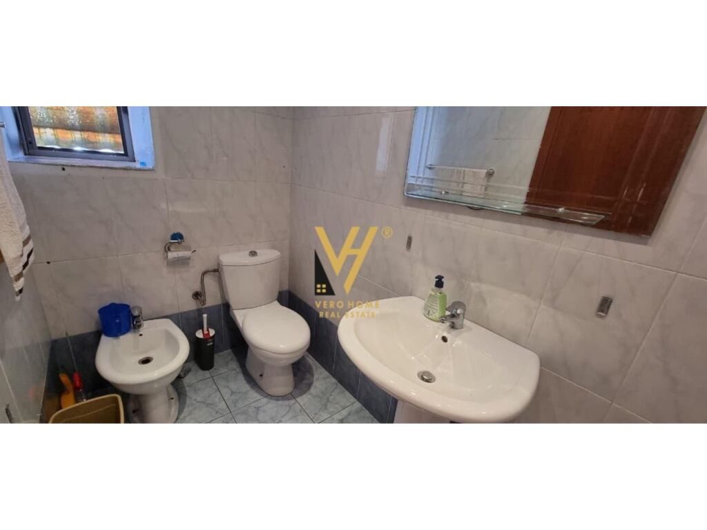 Jepet Apartament 2+1+ballkon me qera te Rruga e Kosovareve 70 m2
