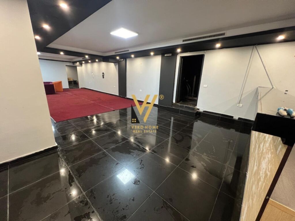 Jepet Ambient Biznesi me qera te Rruga 5 Maji 150 m2 4