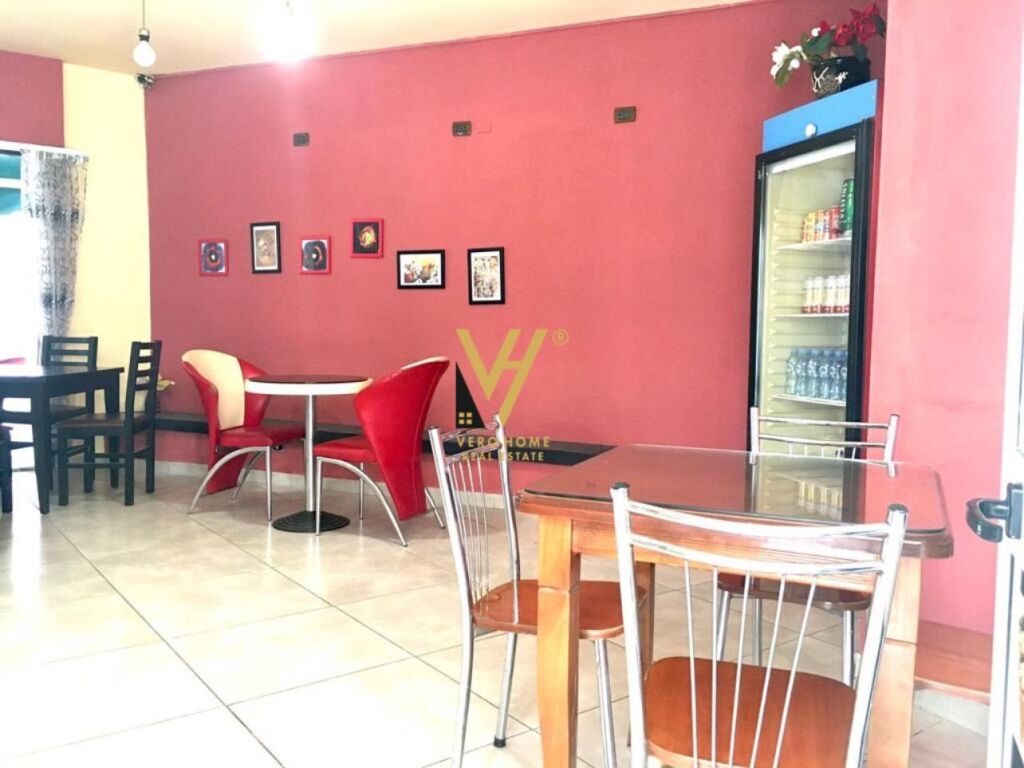 Shitet bar-kafe te Zogu i Zi 54 m2