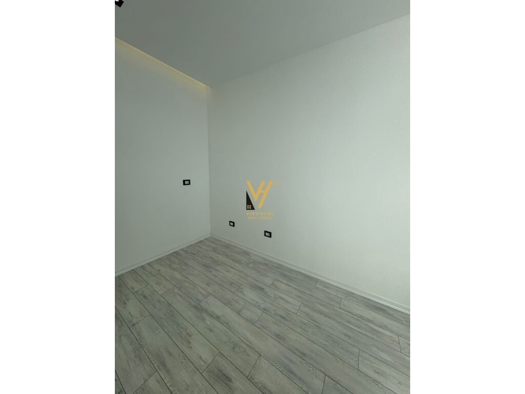 Shitet Apartament 3+1+2+ballkon te Kompleksi Delijorgji 107 m2