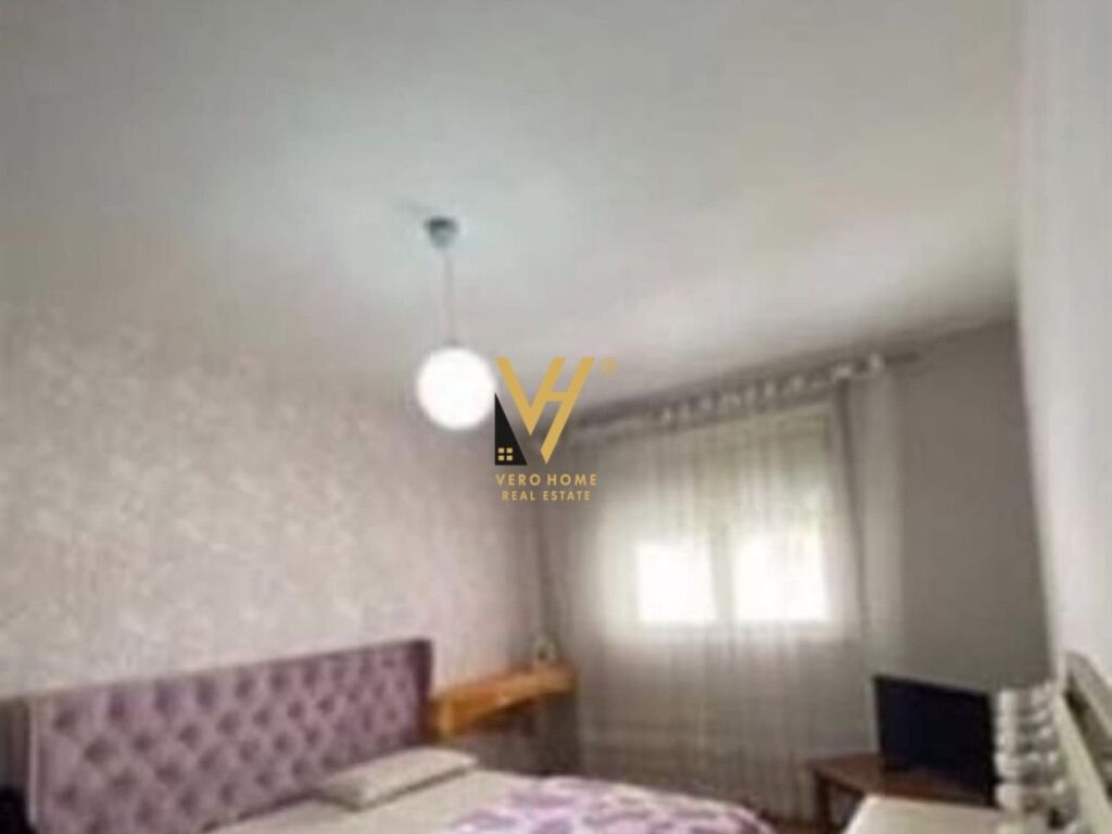 Jepet Apartament 2+1+ballkon me qera te Qendra Kristal 85 m2 2