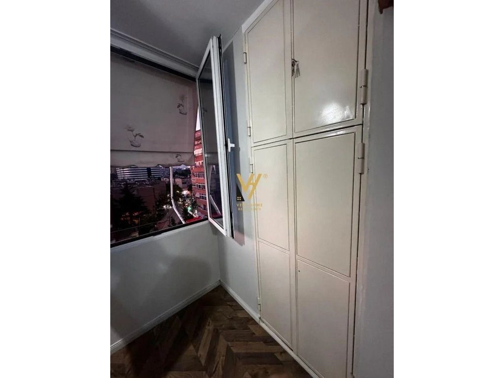 JEPET APARTAMENT 3+1+2+BLK ME QERA TE BLLOKU I VILAVE SELITE 900 EURO 4