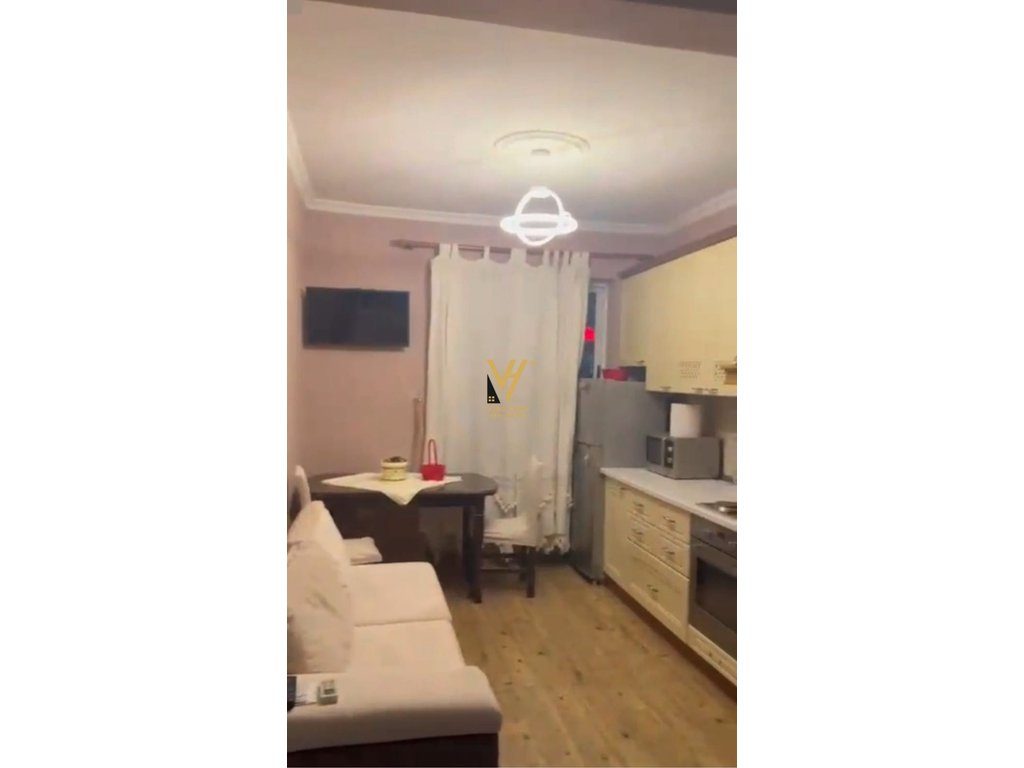 JEPET APARTAMENT 2+1+2BLK ME QERA TE ZOGU I ZI 60.000 LEKE