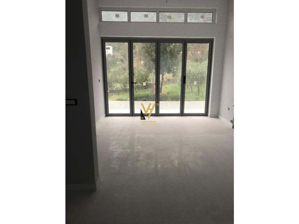 Jepet vile kater katshe me qera te Dajt 350 m2