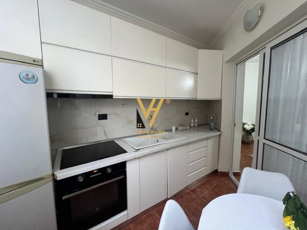 JEPET APARTAMENT 2+1+BLK ME QIRA TE KOMUNA E PARISIT 70.000 LEKE 3