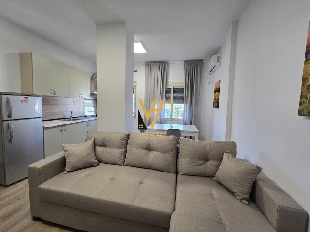 SHITET APARTAMENT 2+1 KRISTAL CENTER,KOMUNA E PARISIT 185.000 EURO 2