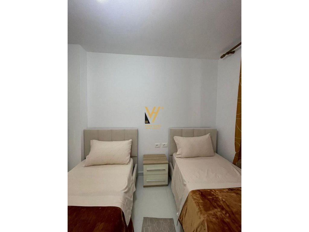 JEPET APARTAMENT 2+1+BLK ME QERA TE RRUGA FORTUZI 1.500 EURO 3