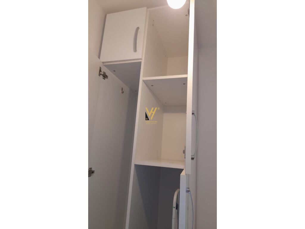 Jepet Apartament 1+1+ballkon me qera pran Rruges se Ambasadave 50 m2 4