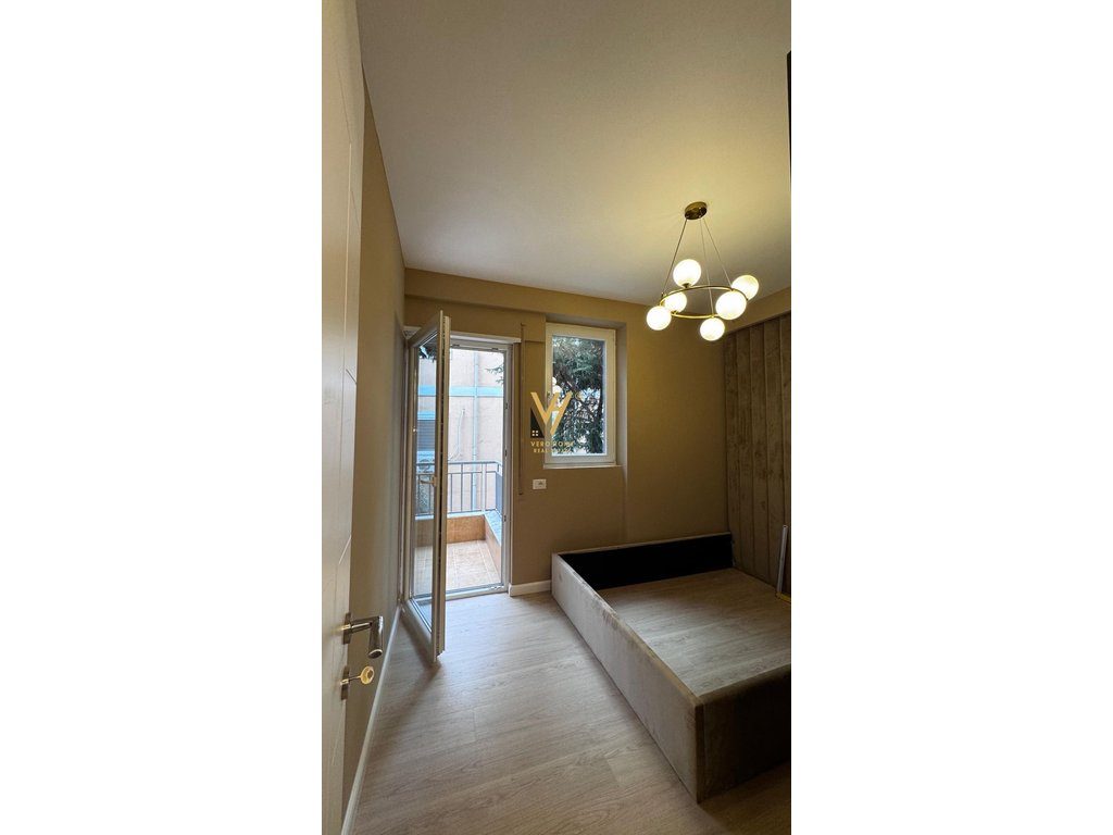 SHITET APARTAMENT 1+1+BLK TE MATERNITETI I RI 115.000 EURO 3