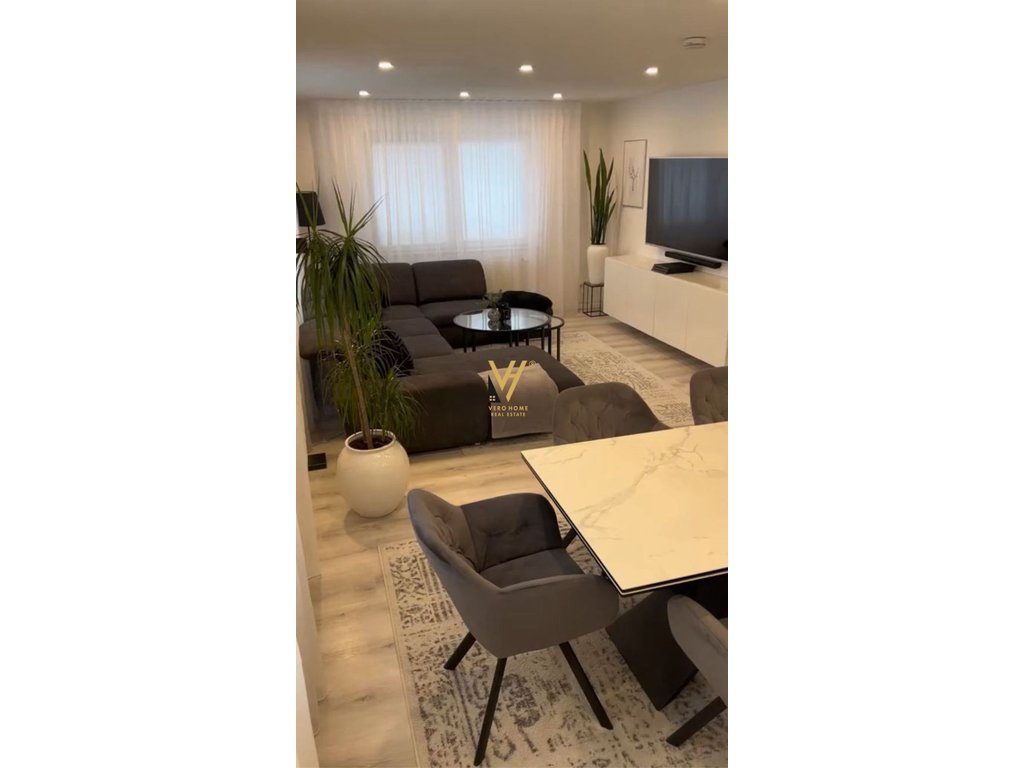 SHITET APARTAMENT 3+1+BLKTE RRUGA E KOSOVARVE 650.000 EURO