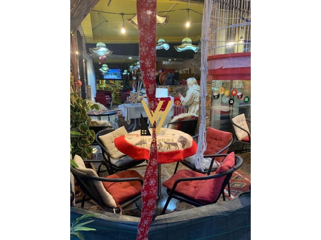 JEPET BAR KAFE 300 M2 ME QERA TE ISH PARKU 1.200 EURO 2
