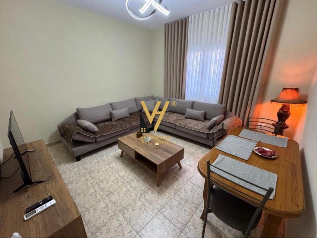 JEPET APARTAMENT 2+1 ME QIRA NE SHKOZE 500 EURO
