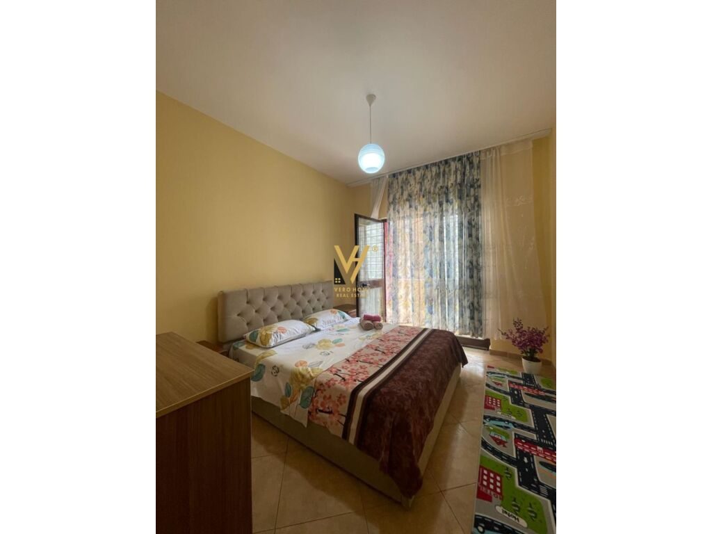 Jepet Apartament 1+1+ballkon me qera te Rruga e Dibres 70 m2 2