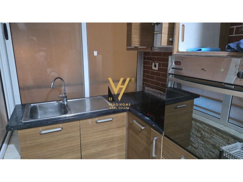 JEPET APARTAMENT 2+1 ME QERA TE KODRA E DIELLIT 50.000 LEKE