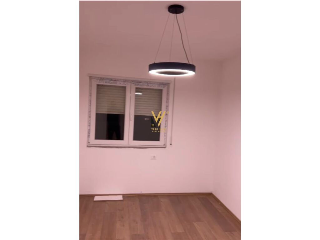 Jepet Apartament 2+1+2+posta parkimi me qera te Unaza e Re 100 m2