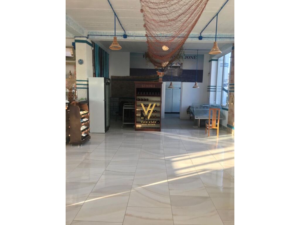 Jepet Bar-Restorant me qera te Tegu 1200 m2 4