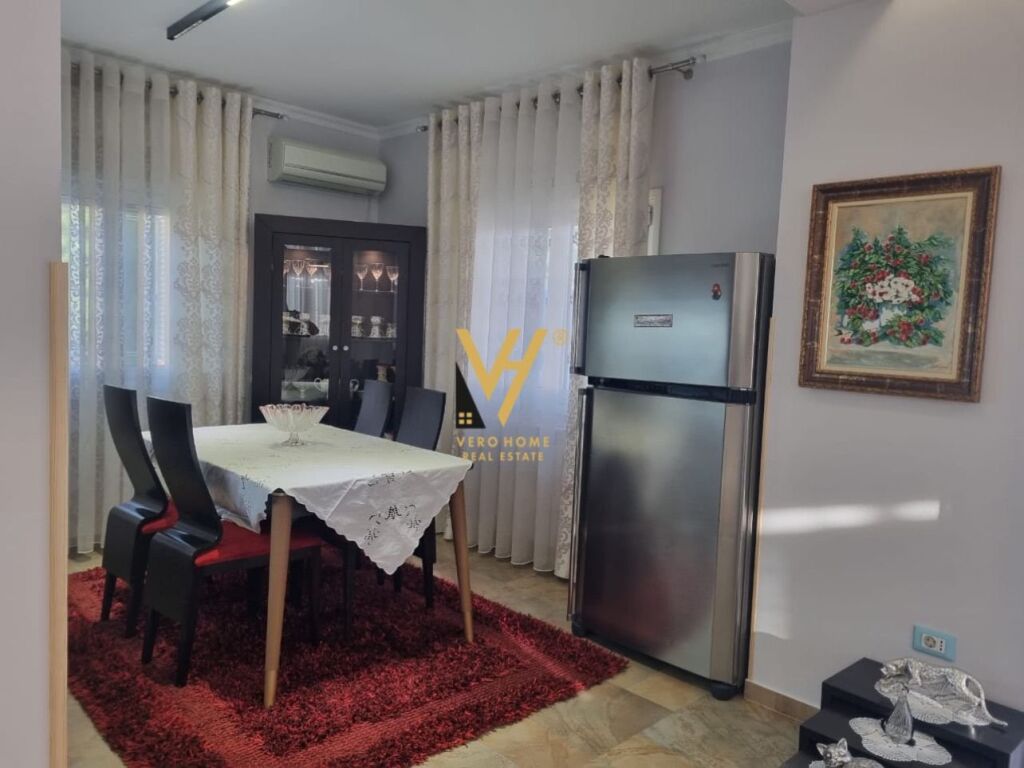 Jepet apartament 2+1+blk me qera te Rruga e Elbasanit 100 m2