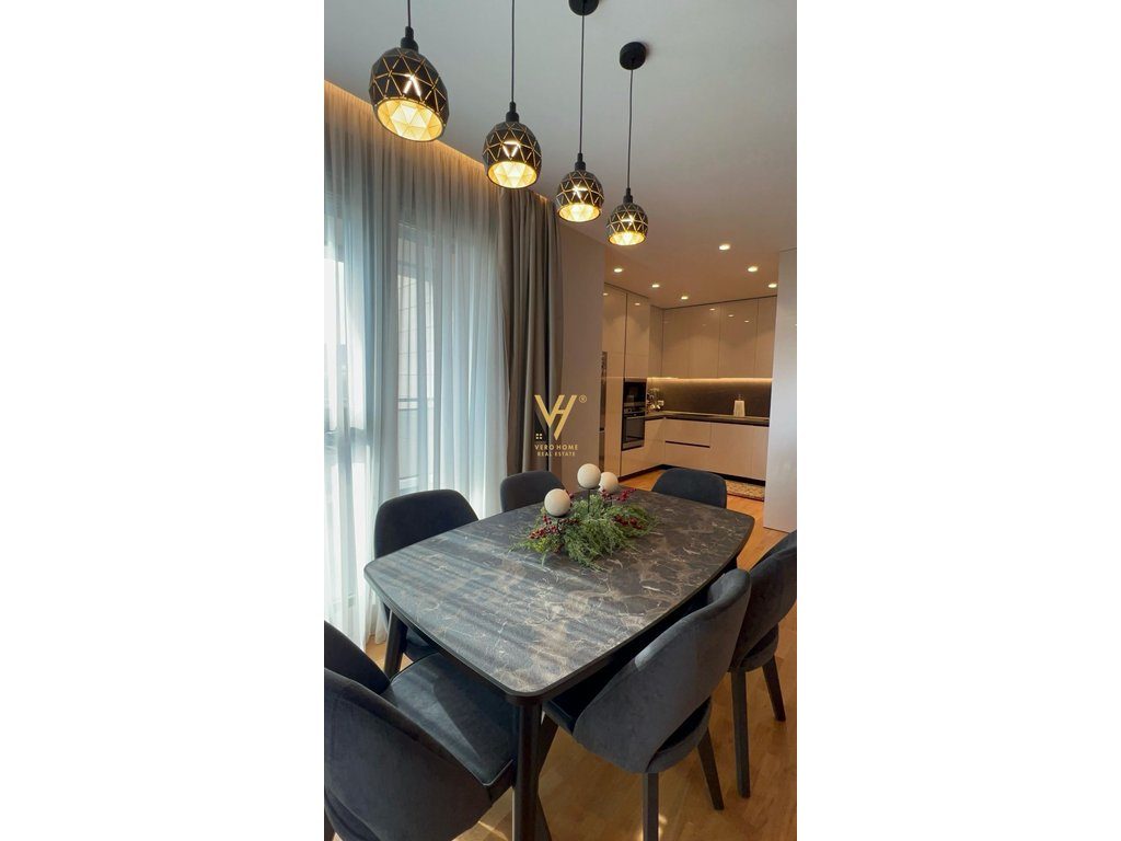 JEPET APARTAMENT 2+1+2 ME QERA TE RRUGA E KOSOVAREVE 2.000 EURO 3