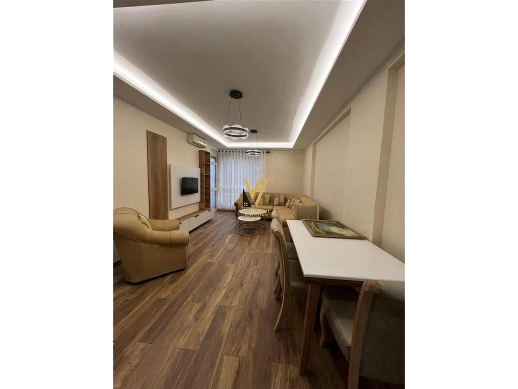 SHITET APARTAMENT 1+1+BLK TE PAZARI I RI 160.000 EURO 2