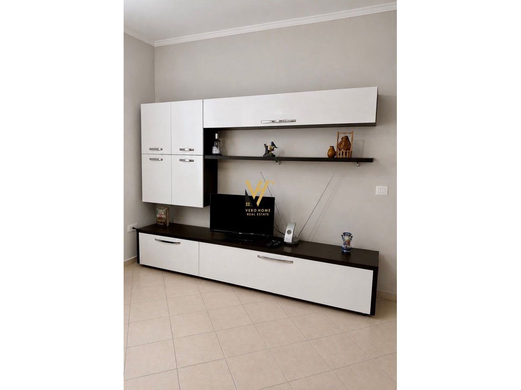 JEPET APARTAMENT 2+1+2BLK ME QERA NE FRESK 50.000 LEKE 2