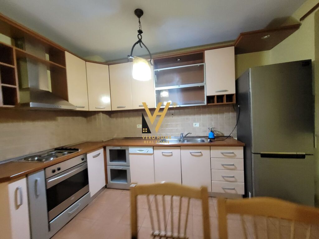 JEPET APARTAMENT 1+1+BLK ME QERA TE RR.NDRE MJEDA 500 EURO 2
