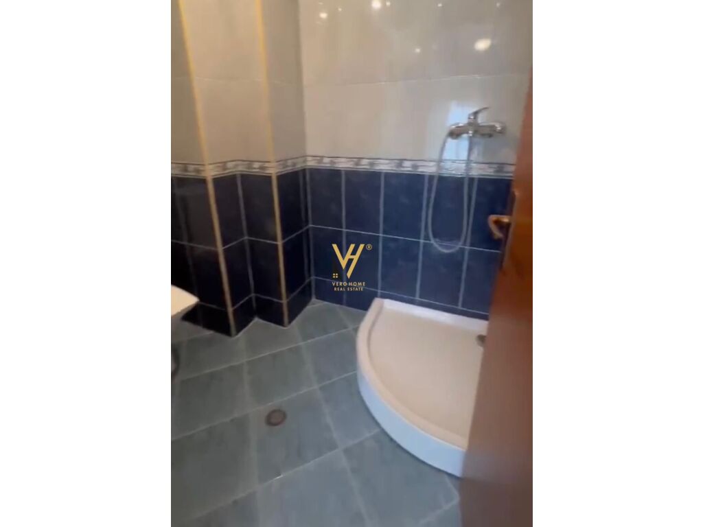 Jepet Apartament 2+1+2+ballkon me qera te Kodra e Diellit 130 m2 3