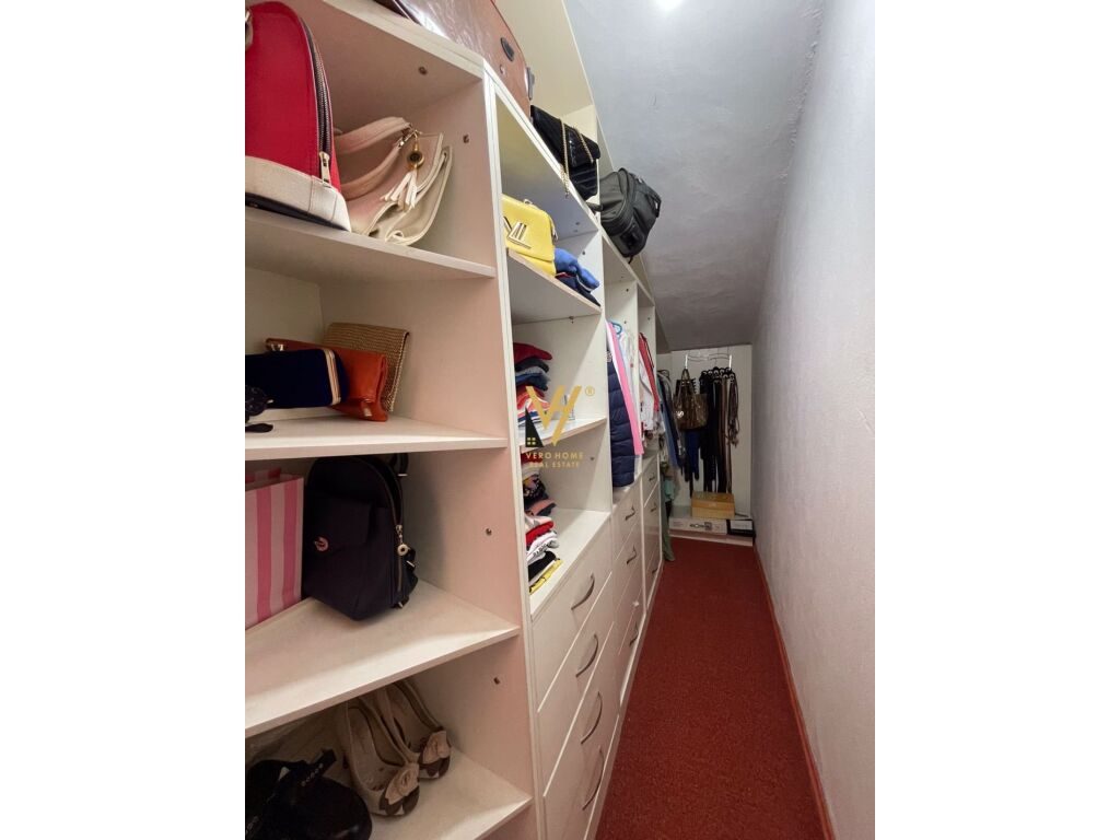 Shitet apartament dublex te Kodra e Diellit 245 m2