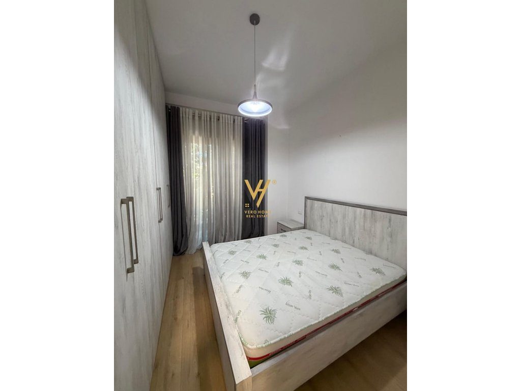 JEPET APARTAMENT 1+1+BLK ME QERA TEK ARLIS, FARMACIA 10- 650 EURO 3