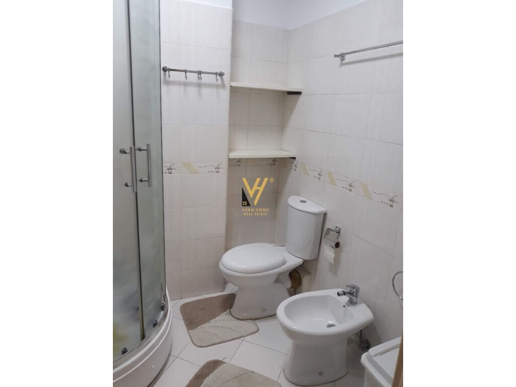 Jepet Apartament 2+1+ballkon me qera te Rruga Haxhi Hysen Dalliu 85 m2 4