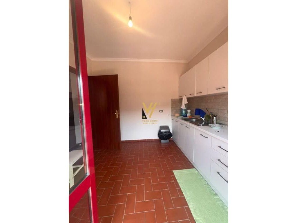 JEPET APARTAMENT 2+1+BLK ME QERA NE YZBERISHT 40.000 LEKE 2