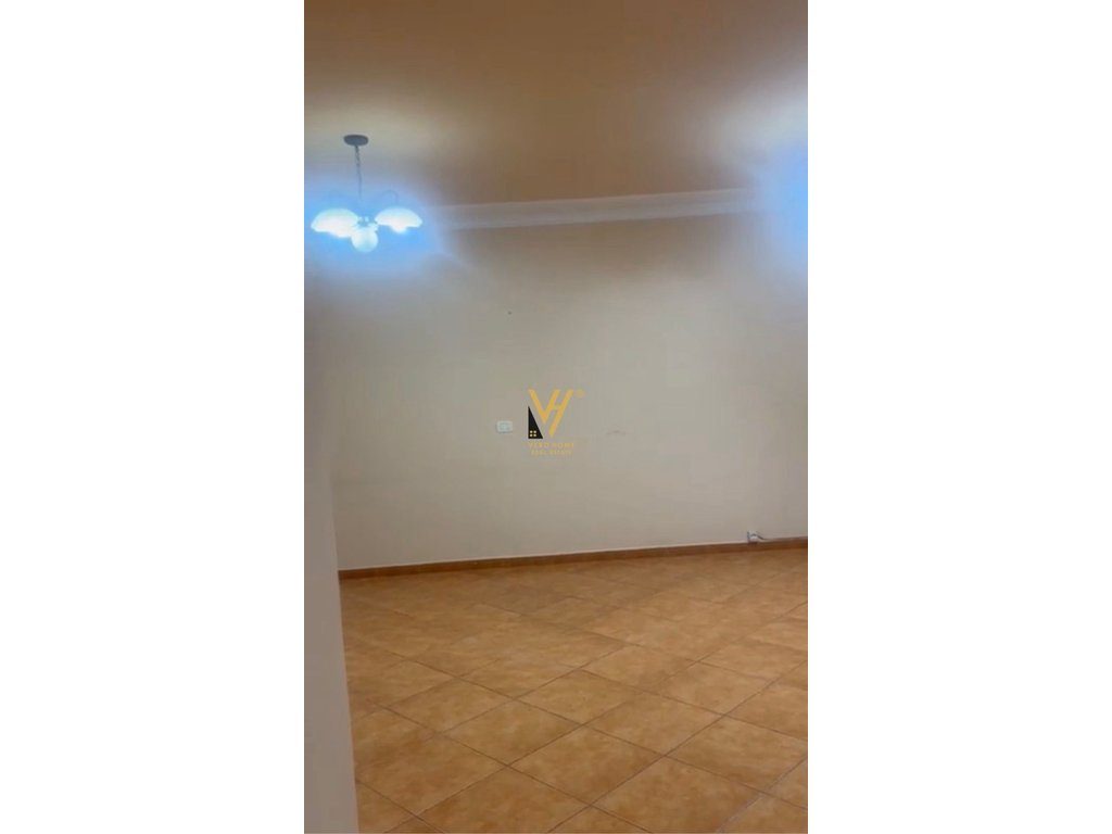 JEPET APARTAMENT 1+1 ME QIRA NE BLLOK 800 EURO 1